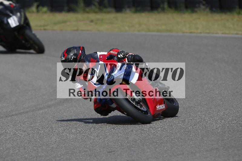 /11 28.04.2026  PROMAX ADR/Gruppe rot/2